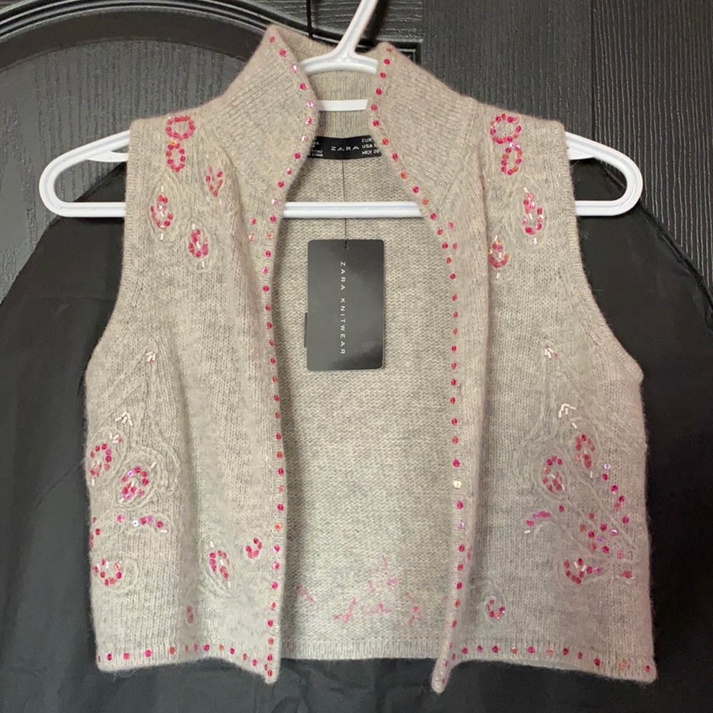 Zara Cropped Top Sz Medium